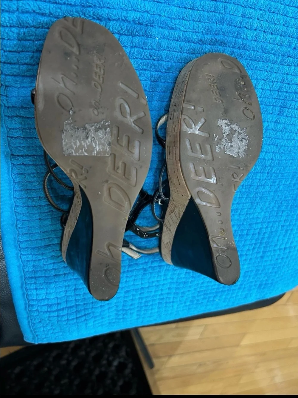 Oh…DEER!  Women’s Black Patent Platform Heels, size 7